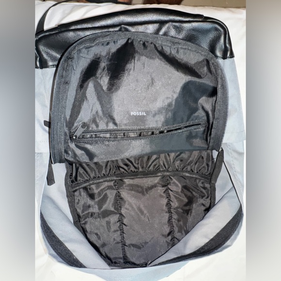 Light Blue and Black Fossil Backpack  (Pre-owned) - Picture 5 of 7